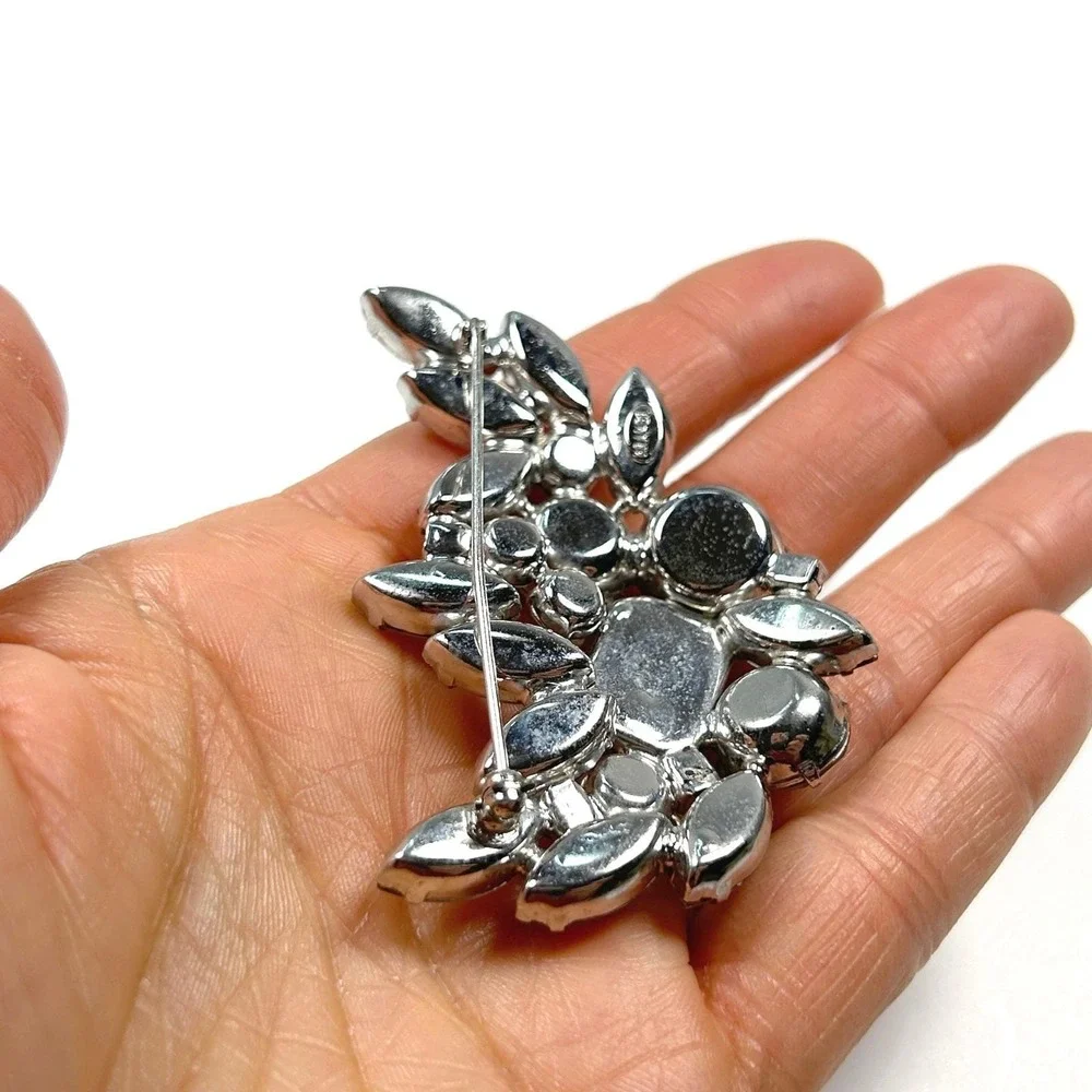 Kramer Rhinestone Statement Brooch Pin Silver Tone Clear Vintage‎ Old Hollywood